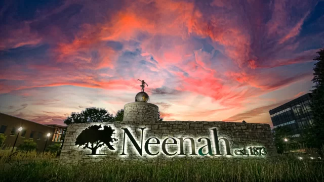 Downtown-Neenah-Wisconsin-2022-Adam-Shea-Photography-0008.webp